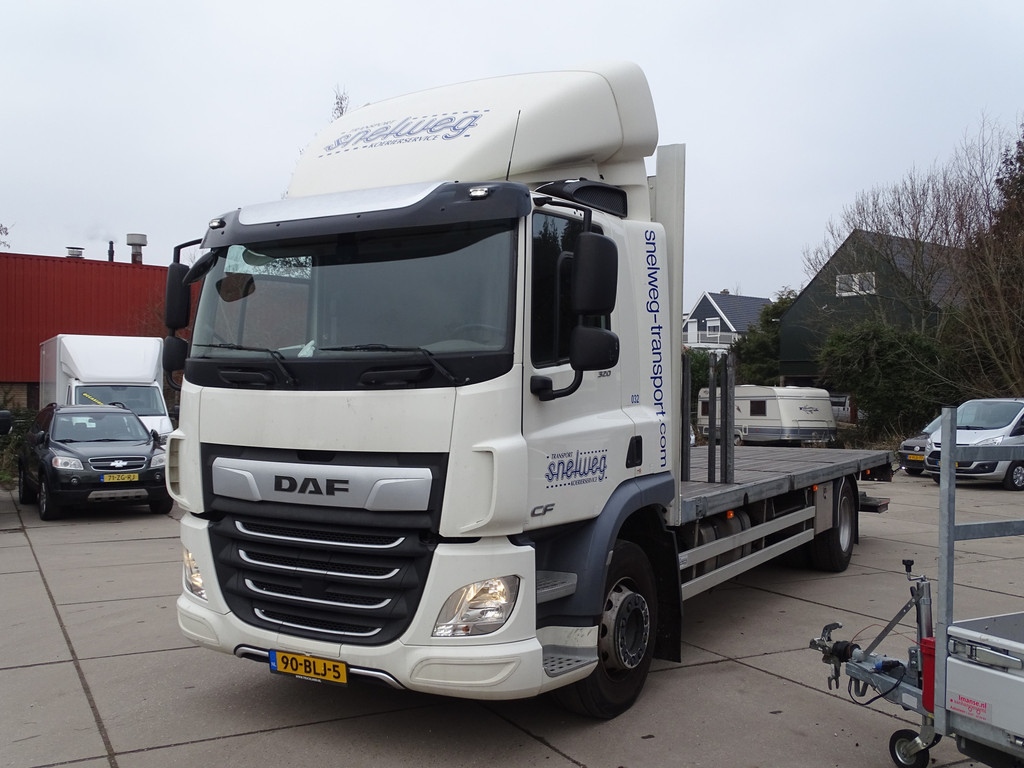 DAF  CF 320 FA EURO 6 51182747-0.jpg | Eltingvans.nl