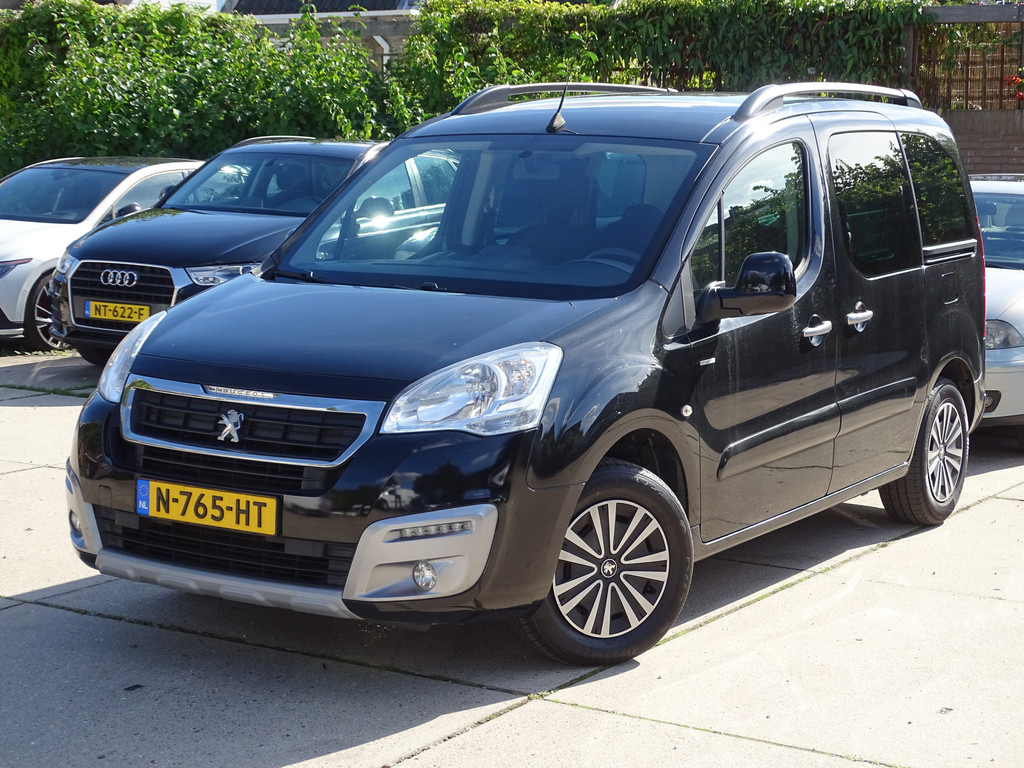 Peugeot Partner Tepee 1.2 PureTech Active 55934628-0.jpg | Eltingvans.nl